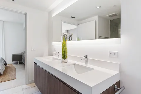 $655,000 | 401 North Birch Road, Unit 916, Fort Lauderdale, FL 33304
