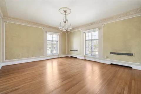 Contact Agent | 3130 Woodland Drive Northwest, Washington, DC 20008