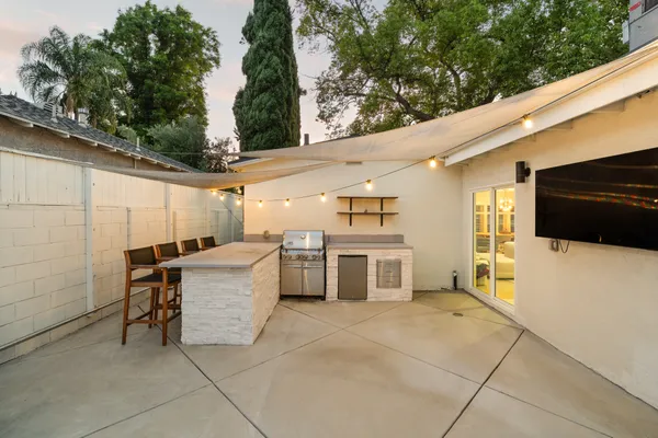 $1,649,000 | 5758 Tobias Avenue, Sherman Oaks, CA 91411