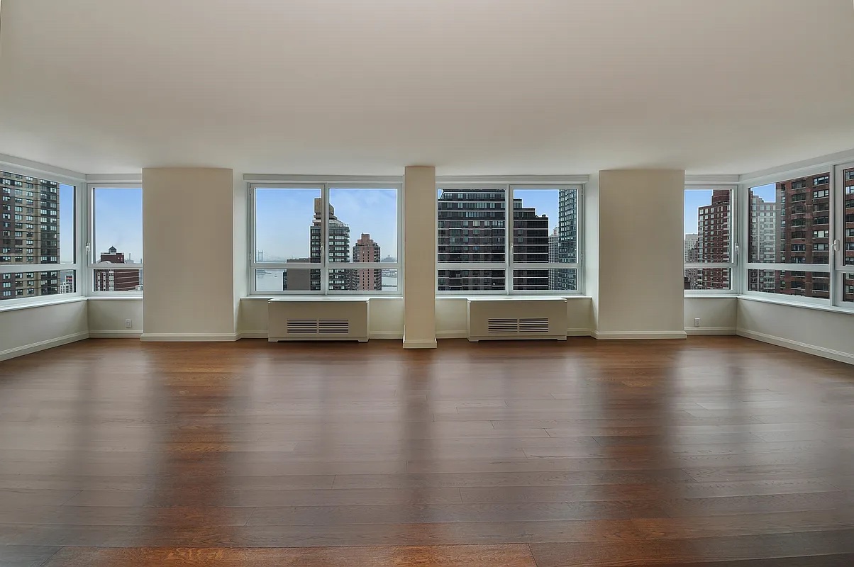 200 East 94th Street, Unit 2617 Manhattan, NY 10128 - Photo 4 of 21