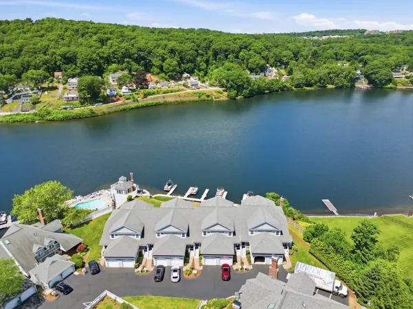 Contact Agent | 8 Eastern Point Drive, Unit 8, Shrewsbury, MA 01545