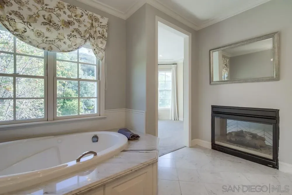 Contact Agent | 10154 Pinecastle Street, San Diego, CA 92131