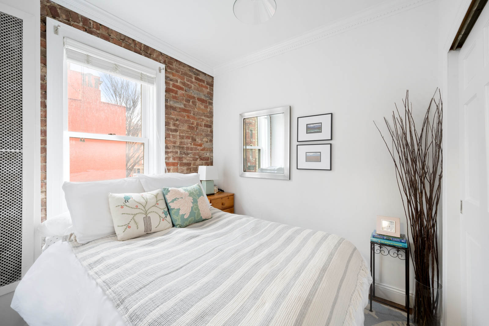 92 Perry Street, Unit 3 Manhattan, NY 10014 - Photo 2 of 6