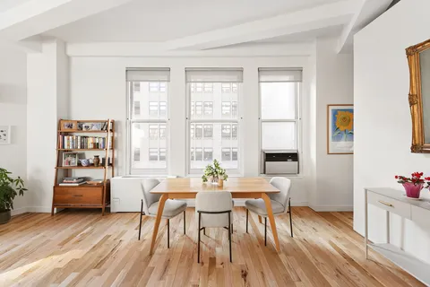 $2,095,000 | 100 Hudson Street, Unit 4D | TriBeCa