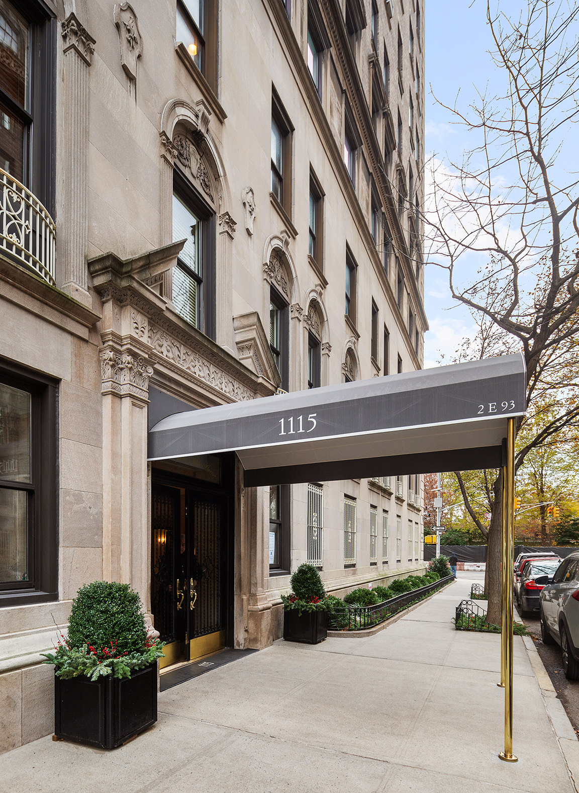 1115 5th Avenue, Unit 5B Manhattan, NY 10128 - Photo 17 of 19 a view of a building with a window and pathway