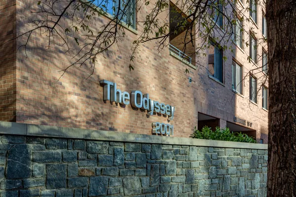 $3,500 | 2001 15th Street North, Unit 623, Arlington, VA 22201