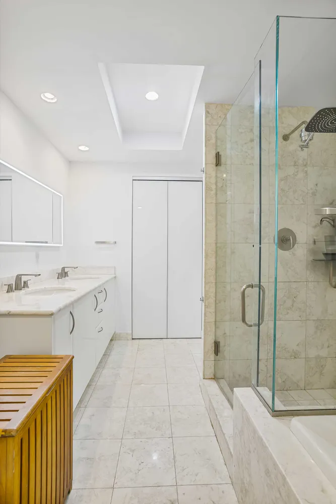 $770,000 | 1331 Brickell Bay Drive, Unit 1606, Miami, FL 33131