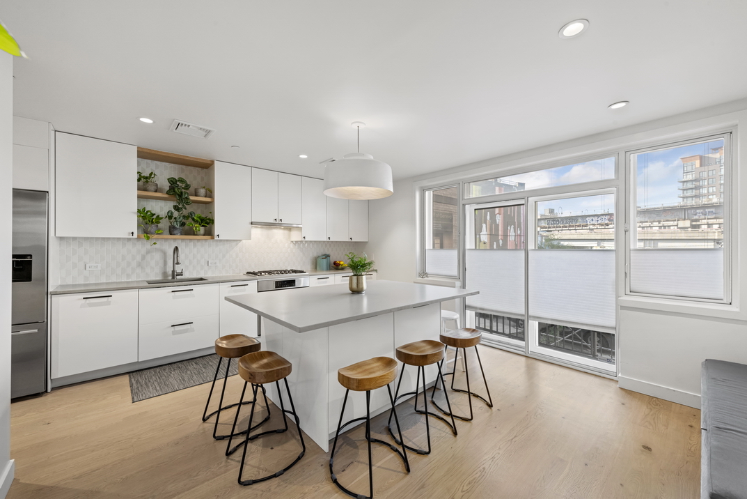 170 Broadway, Unit 1B Brooklyn, NY 11211 - Photo 4 of 14