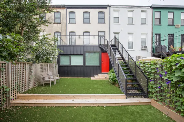 $6,500 | 339 Hoyt Street, Unit A | Carroll Gardens