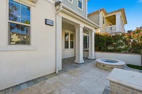 $1,379,000 | 21445 Hayley Lane, Huntington Beach, CA 92646