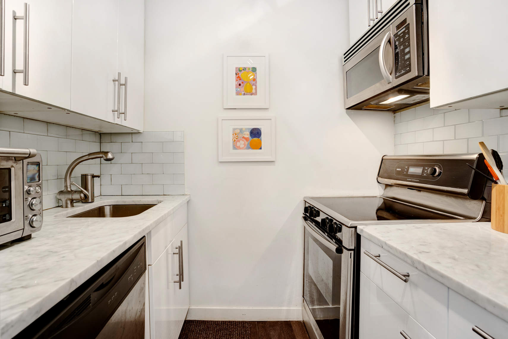 23 East 10th Street, Unit 5B Manhattan, NY 10003 - Photo 3 of 10