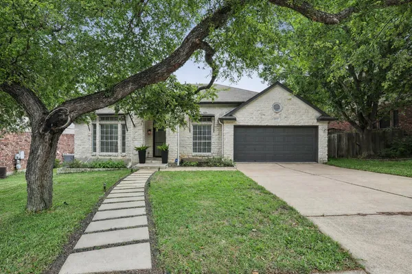 $935,000 | 6220 Harrogate Drive, Austin, TX 78759