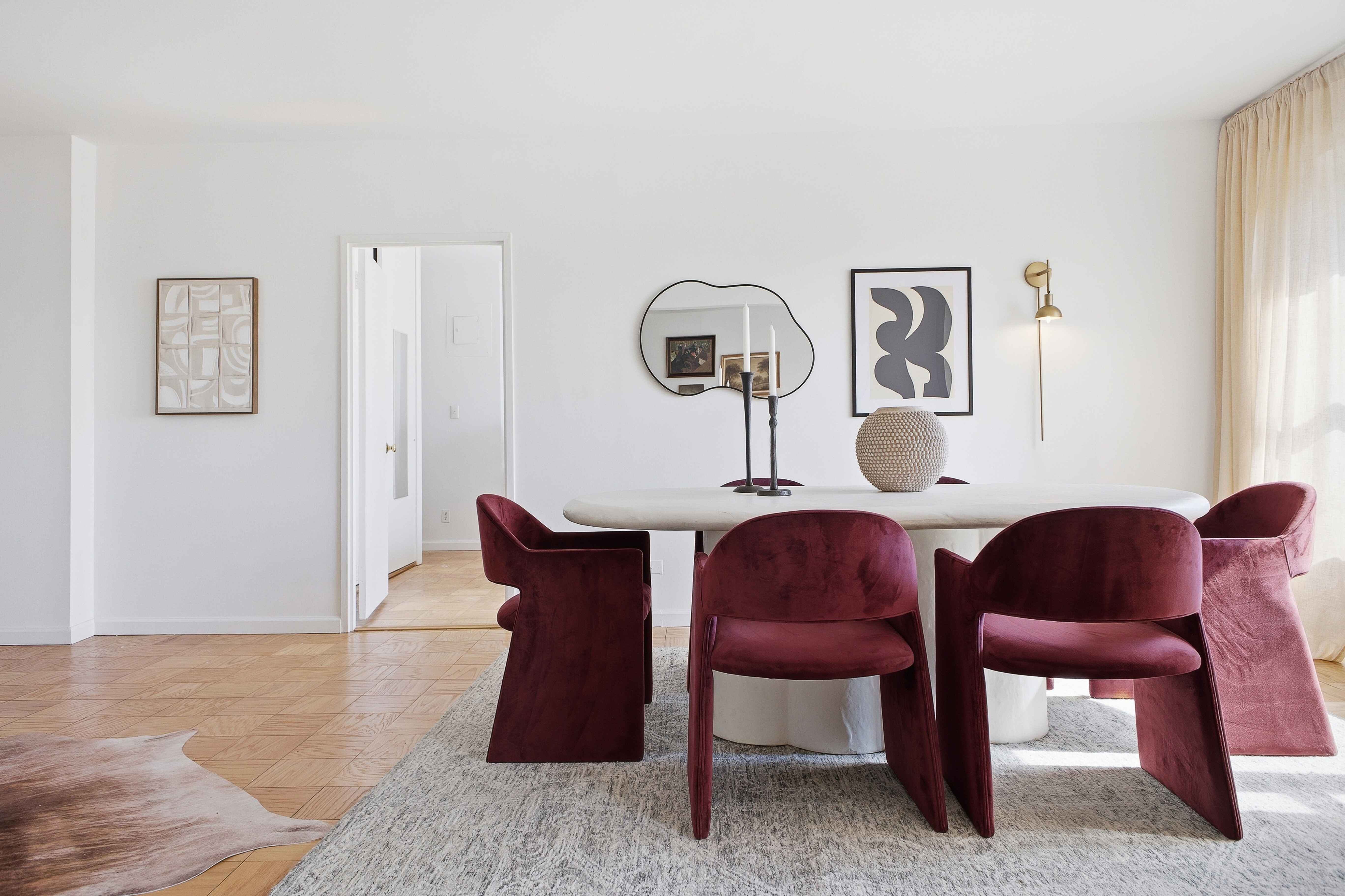 160 East 38th Street, Unit 26FG Manhattan, NY 10016 - Photo 4 of 23 a view of a dining room with furniture