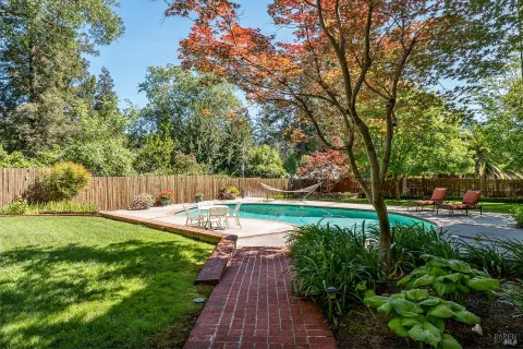 $1,150,000 | 1560 Crane Terrace, Ukiah, CA 95482