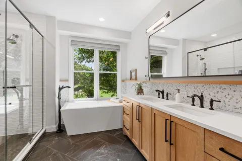 $1,195,000 | 10974 Alameda Avenue, Inver Grove Heights, MN 55077