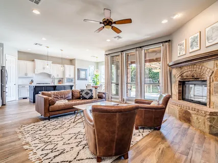 $870,000 | 100 Empire Court, Austin, TX 78737