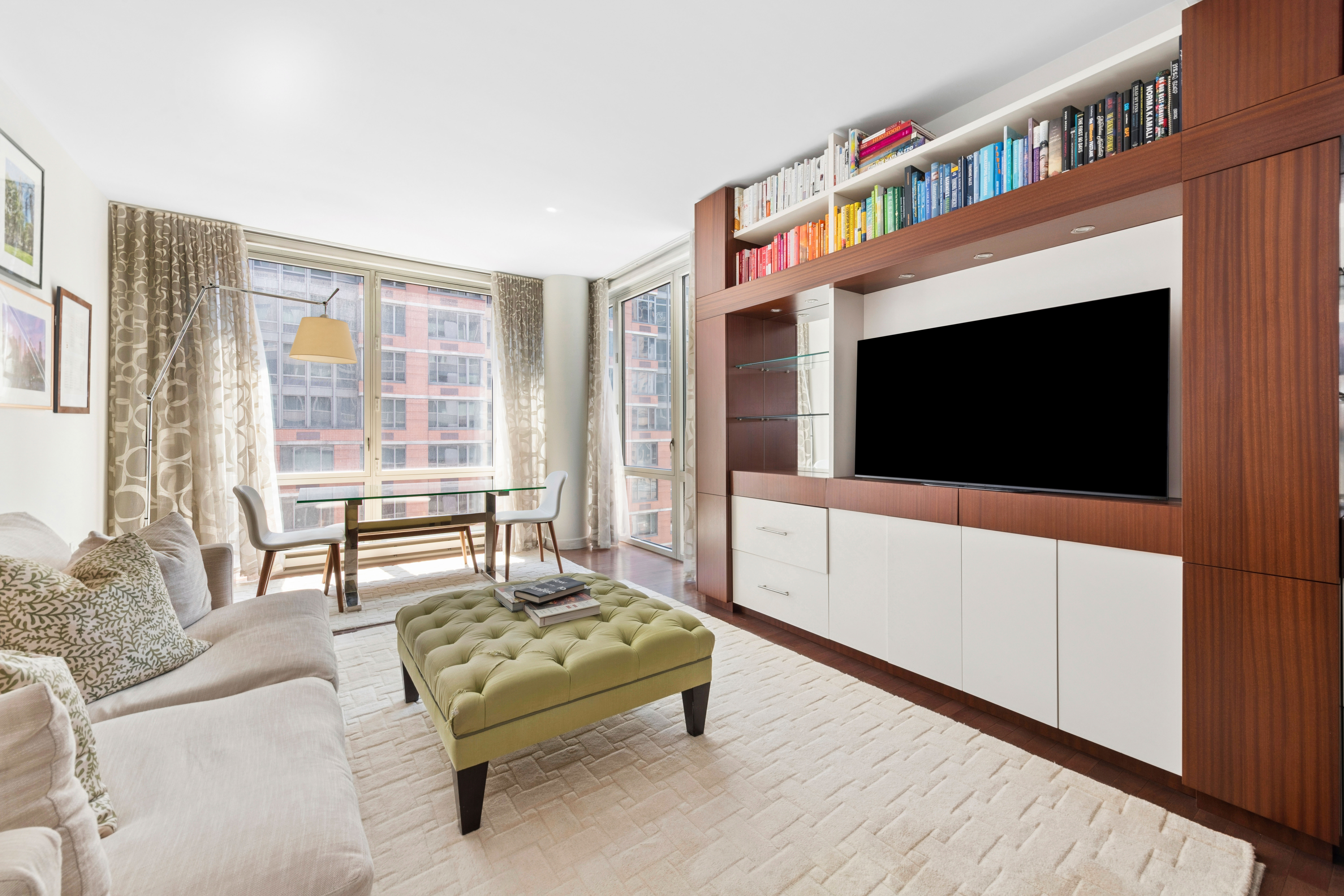 225 East 34th Street, Unit 11H Manhattan, NY 10016 - Photo 2 of 19