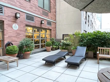 $3,700 | 400 East 90th Street, Unit 15B | Upper East Side