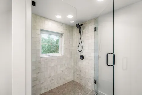 Contact Agent | 812 Jennings Branch, Georgetown, TX 78633