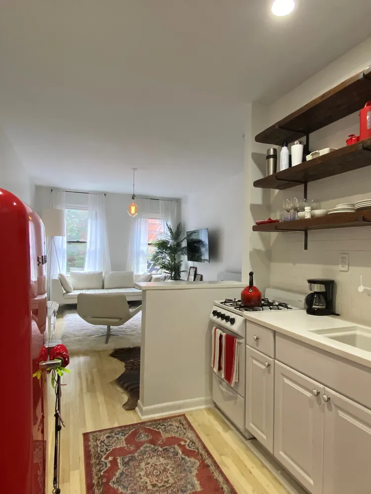 $370,000 | 512 East 83rd Street, Unit 2A | Upper East Side