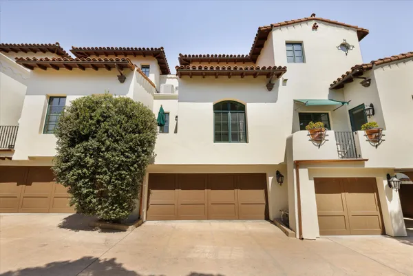 $2,295,000 | 929 Laguna Street, Santa Barbara, CA 93101