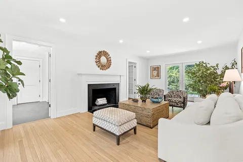 $4,150,000 | 39 Fairbanks Avenue, Wellesley Hills, MA 02481