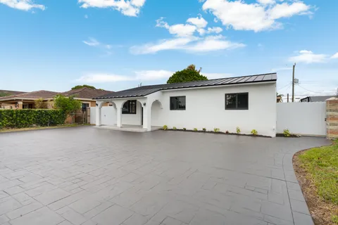 $798,000 | 851 West 35th Street, Hialeah, FL 33012