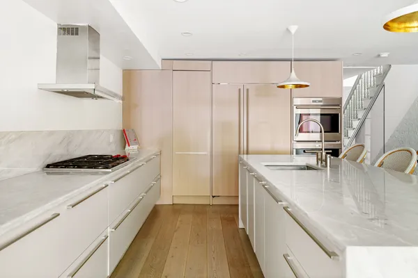 $6,000,000 | 265 6th Avenue | Park Slope