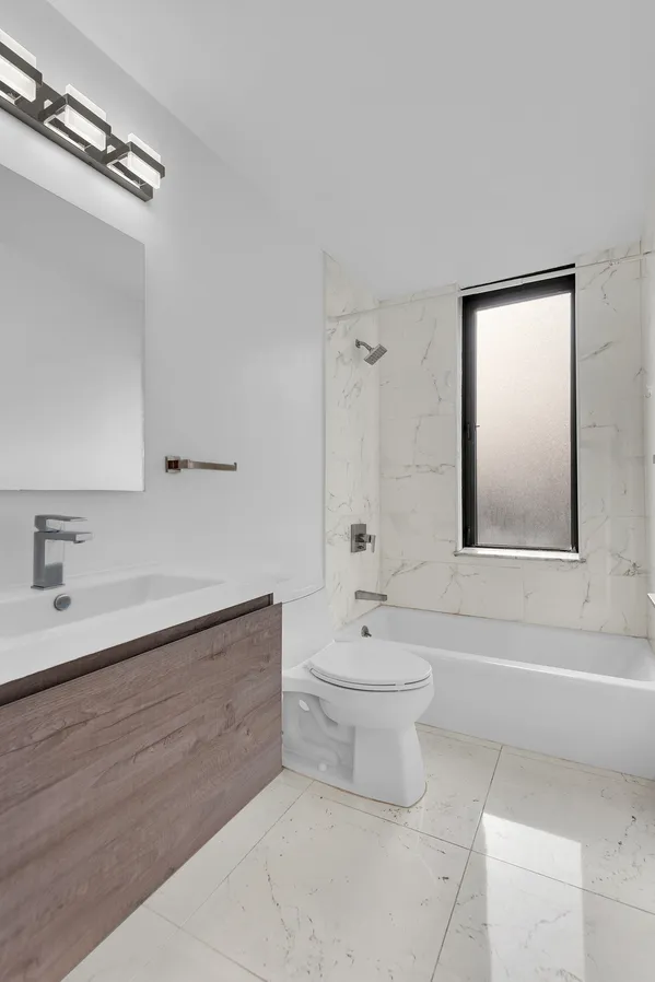 $4,895 | 445 5th Avenue, Unit 24F | Midtown South