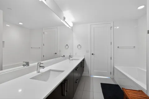 $1,290,000 | 222 West Avenue, Unit 1713, Austin, TX 78701