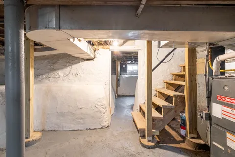 $419,999 | 36 West Center Street, Clayton, NJ 08312