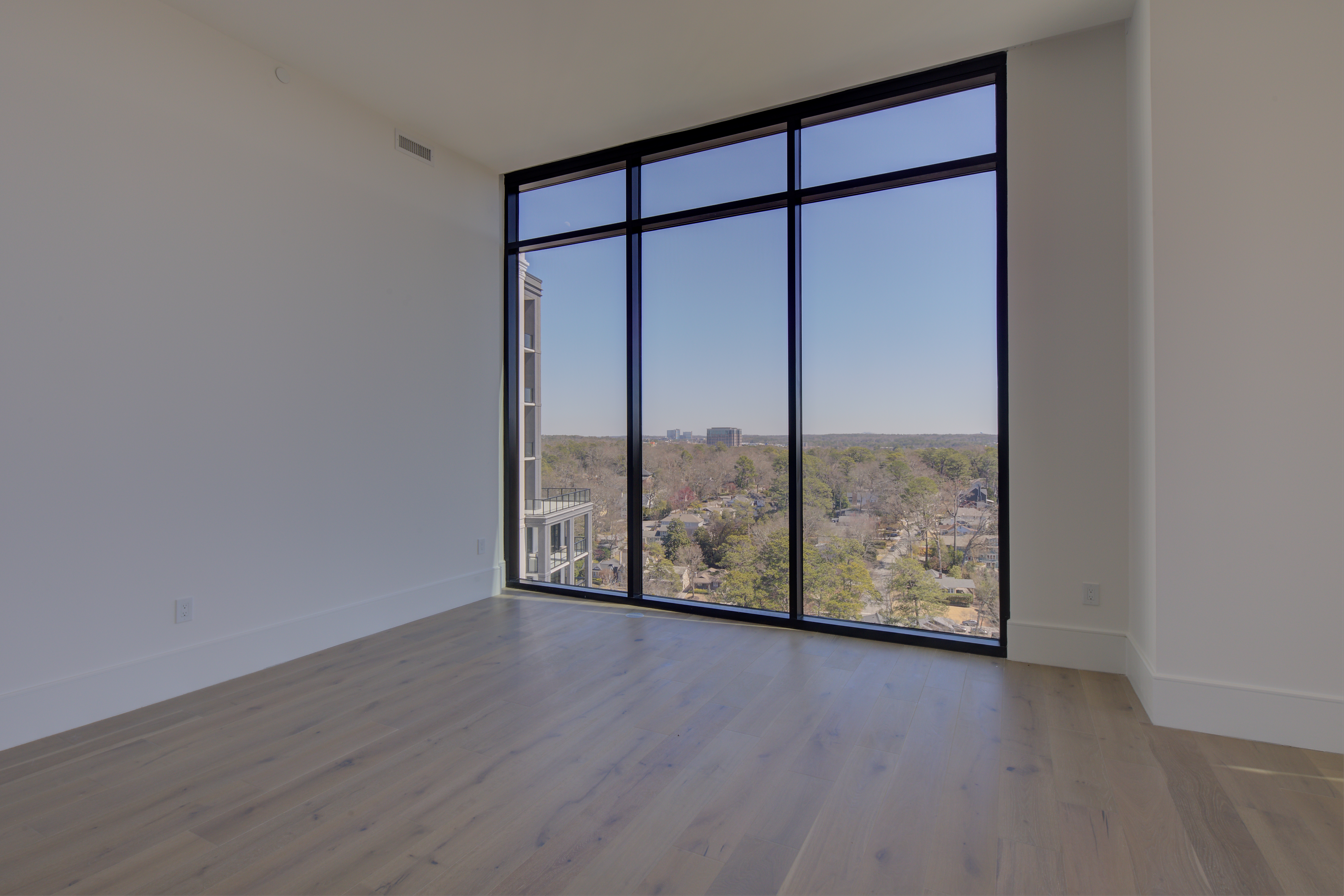 2425 Peachtree Road Northeast, Unit 1605 Atlanta, GA 30305 - Photo 11 of 31 Gallery Image 11