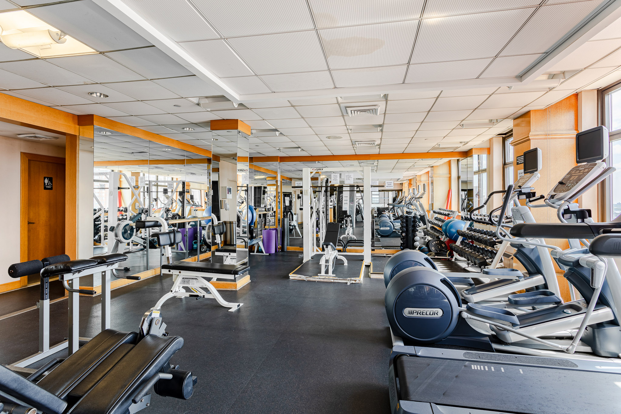 340 East 93rd Street, Unit 20J Manhattan, NY 10128 - Photo 9 of 11