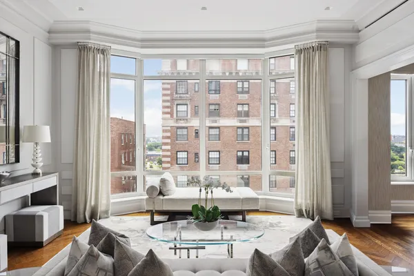 $8,595,000 | 20 East End Avenue, Unit 10A | Upper East Side