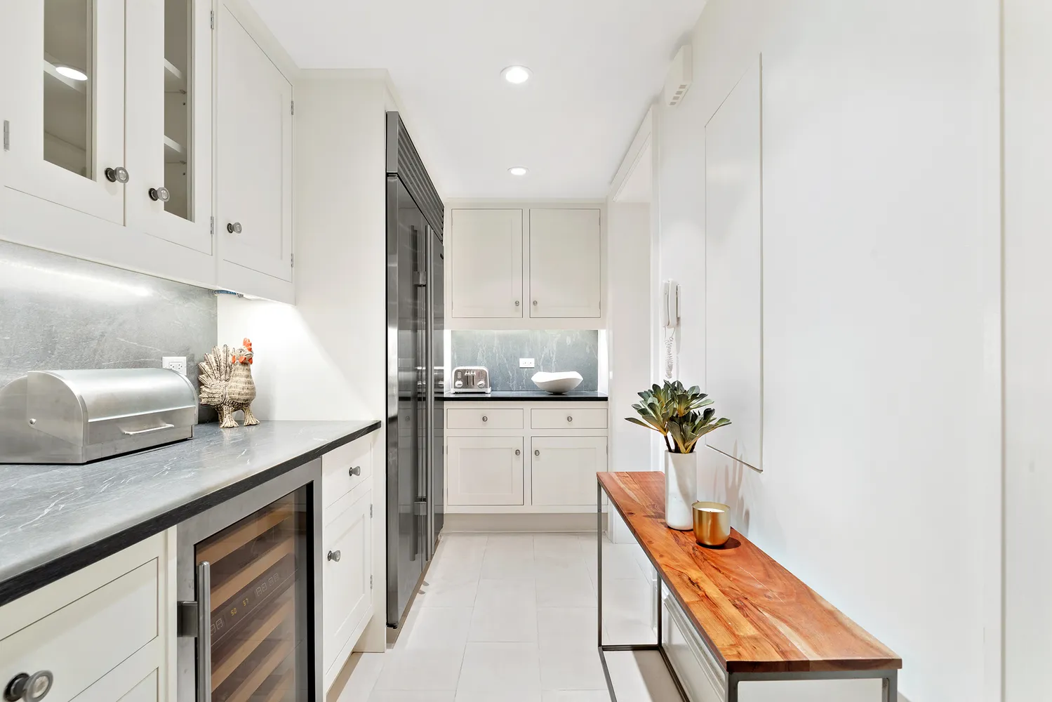 $30,000 | 530 Park Avenue, Unit 2F | Lenox Hill