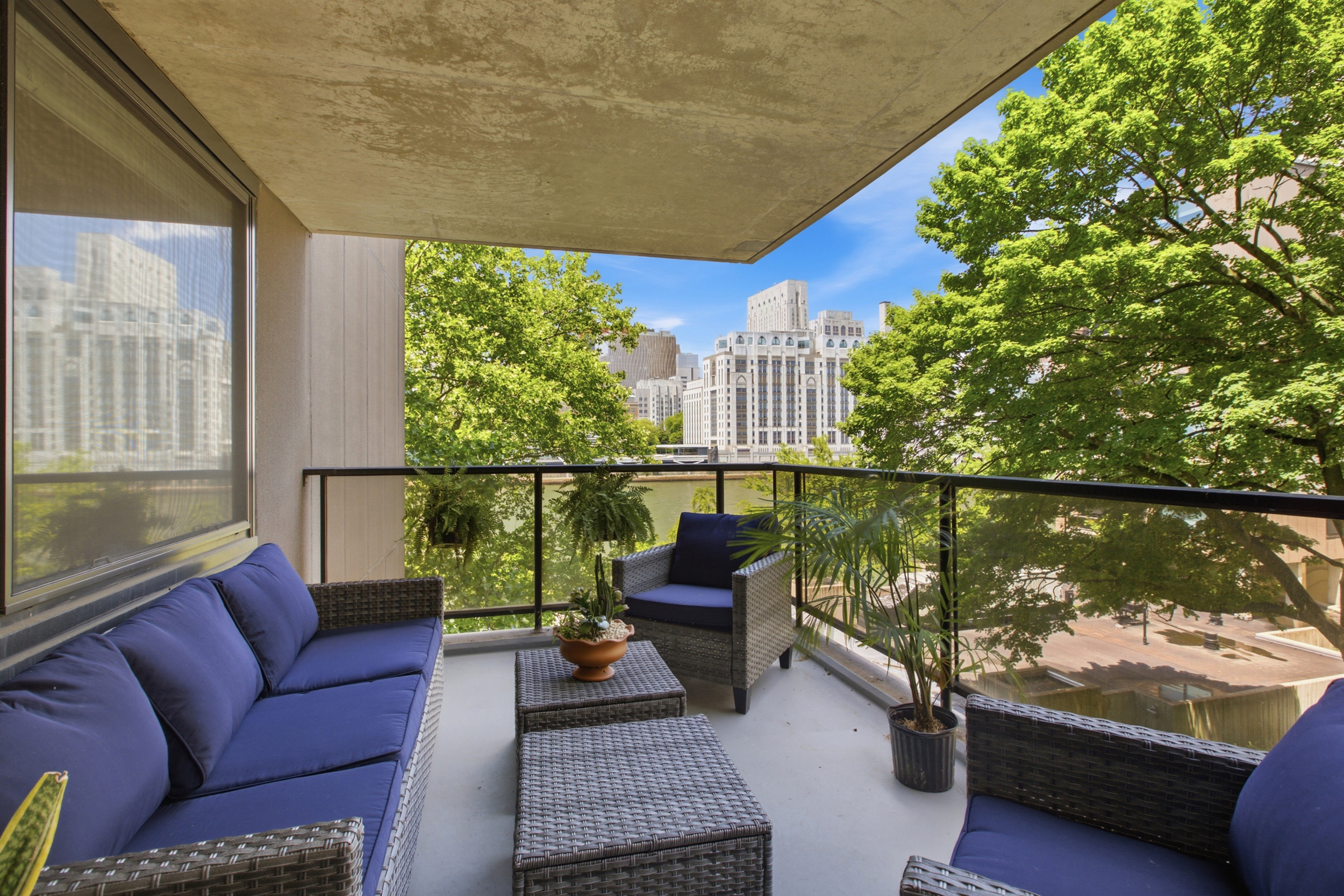 531 Main Street, Unit 409 Manhattan, NY 10044 - Photo 11 of 12