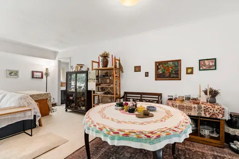 $275,000 | 355 Drummers Lane, Wayne, PA 19087