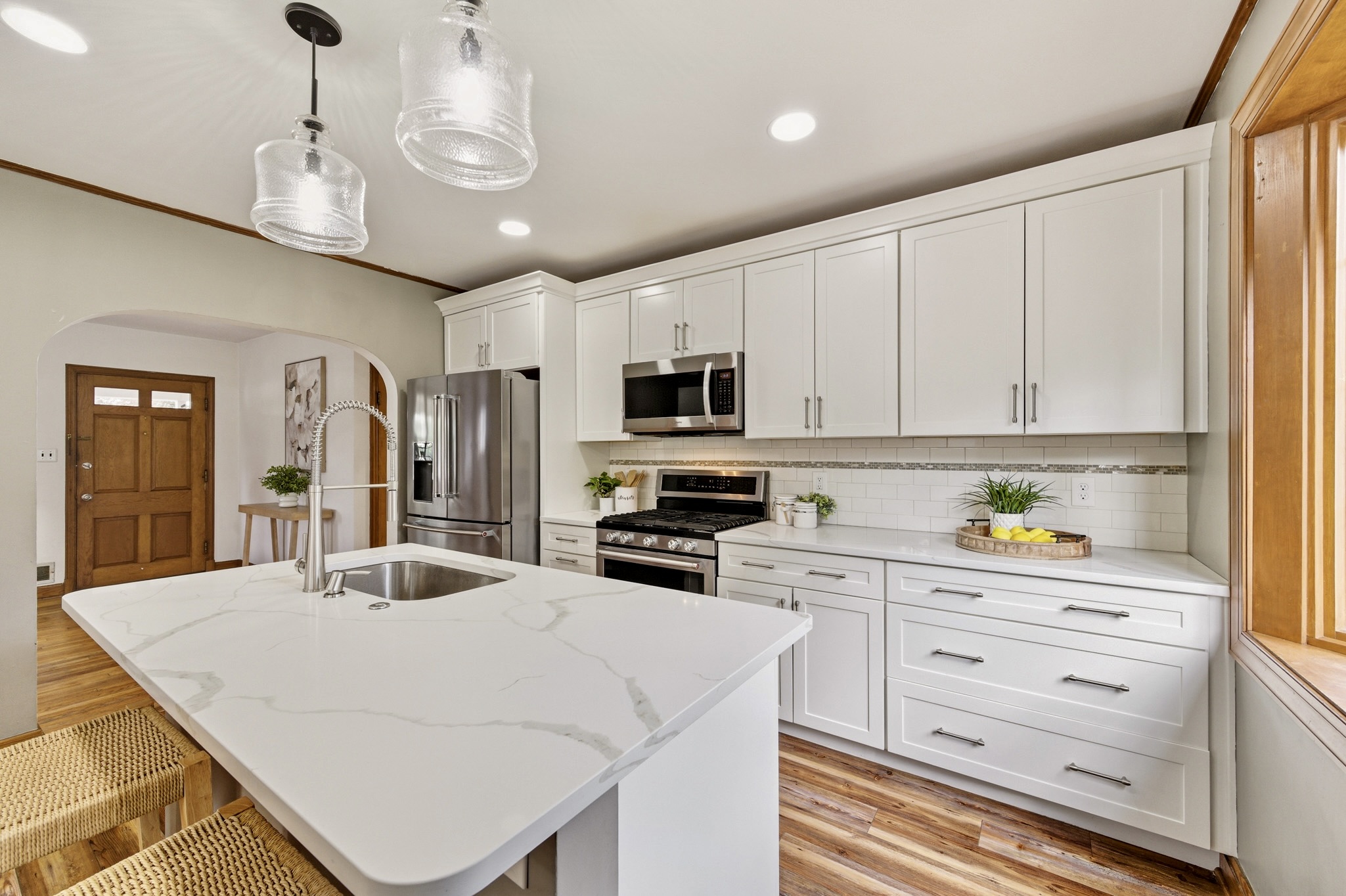 621 Woodsdale Road Baltimore, MD 21228 - Photo 14 of 60