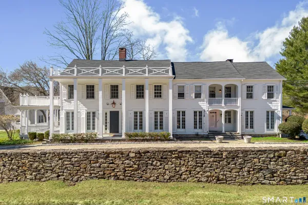 $2,195,000 | 89 Chestnut Hill Road, Wilton, CT 06897