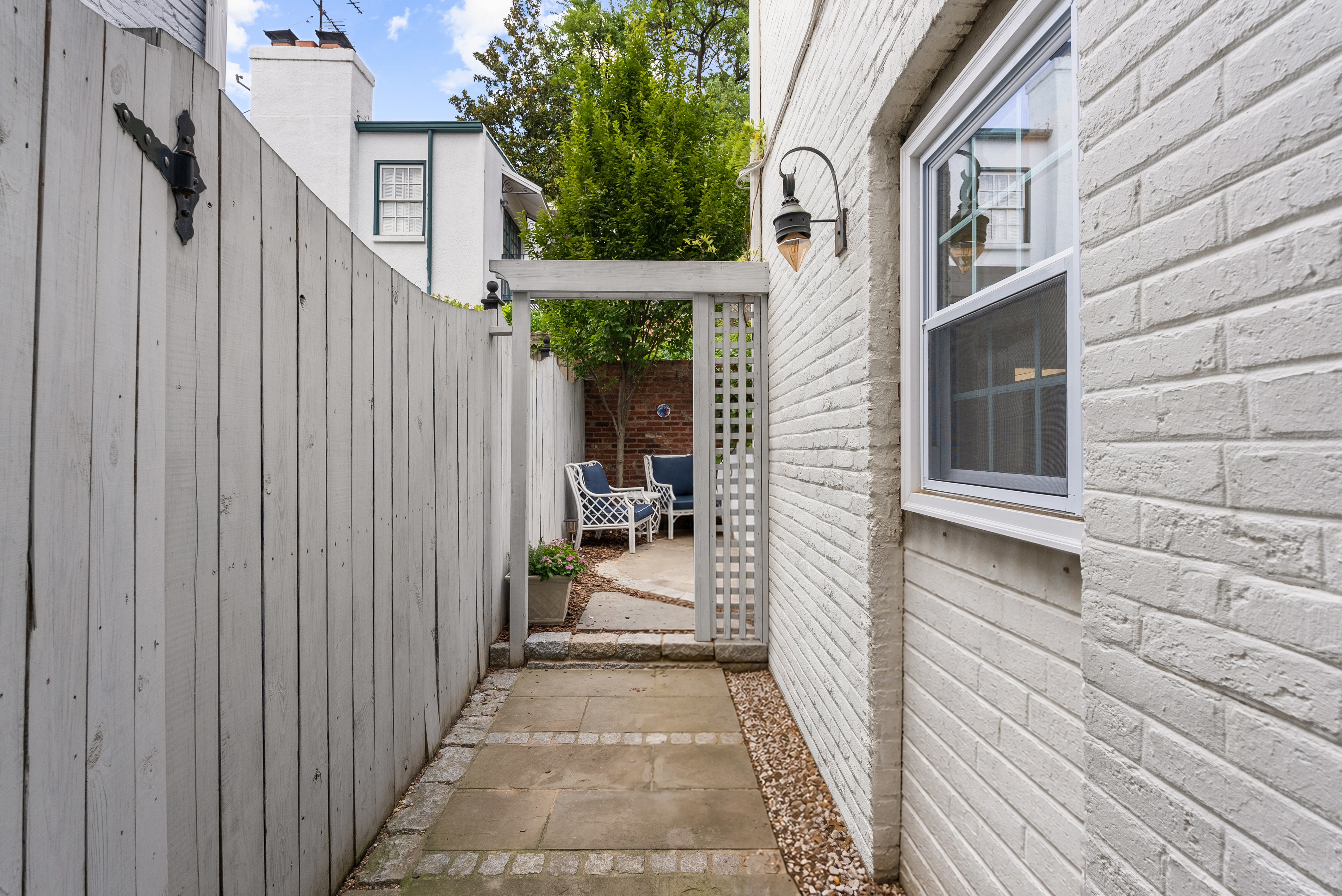 3421 O Street Northwest Washington, DC 20007 - Photo 25 of 35