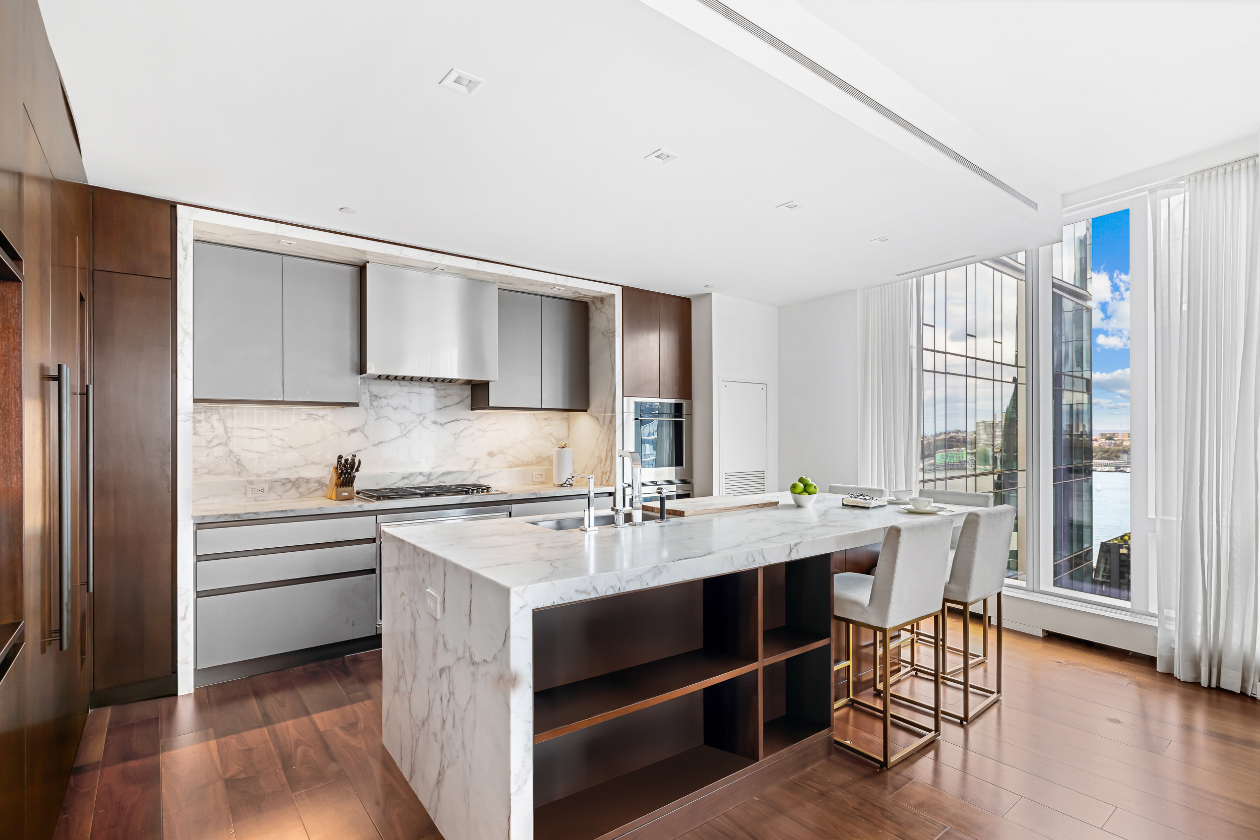 1 West End Avenue, Unit 23A Manhattan, NY 10023 - Photo 4 of 15