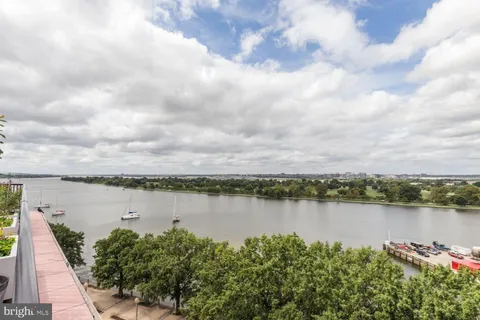 $389,900 | 510 N Street Southwest, Unit N422, Washington, DC 20024