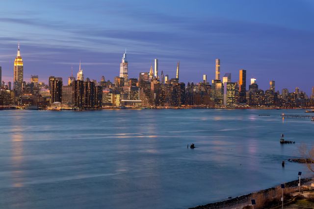 $2,905,000 | 34 North 7th Street, Unit 9E | Williamsburg