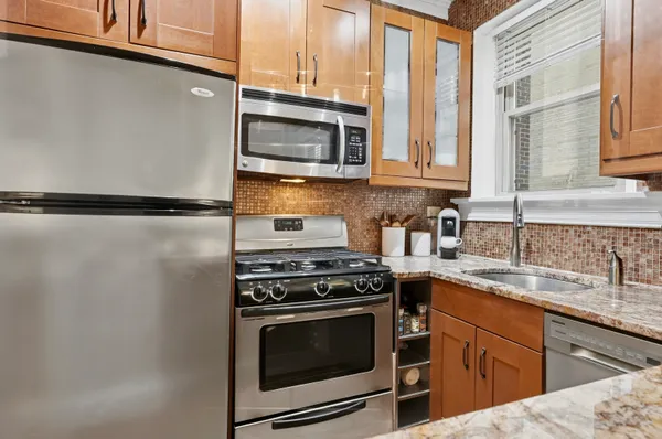 $415,000 | 2010 Kalorama Road Northwest, Unit 304, Washington, DC 20009