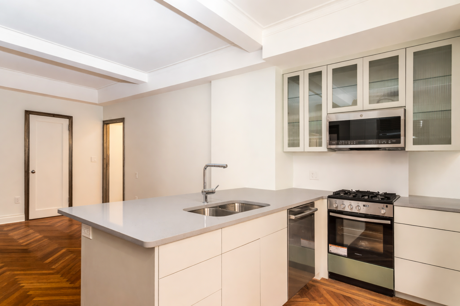 440 West End Avenue, Unit 15F Manhattan, NY 10024 - Photo 5 of 14