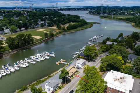 Contact Agent | 202 Commercial Street, Weymouth, MA 02188