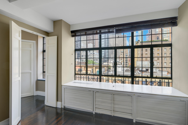 230 East 50th Street, Unit 9C Manhattan, NY 10022 - Photo 8 of 16 Gallery Image 8