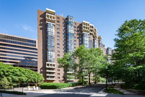 $450,000 | 1600 North Oak Street, Unit 603, Arlington, VA 22209