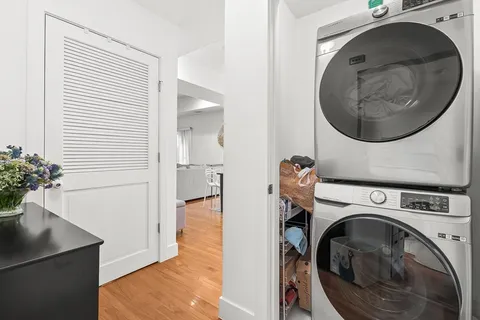 $1,199,000 | 310 Hammond Pond Parkway, Unit 301, Brookline, MA 02467