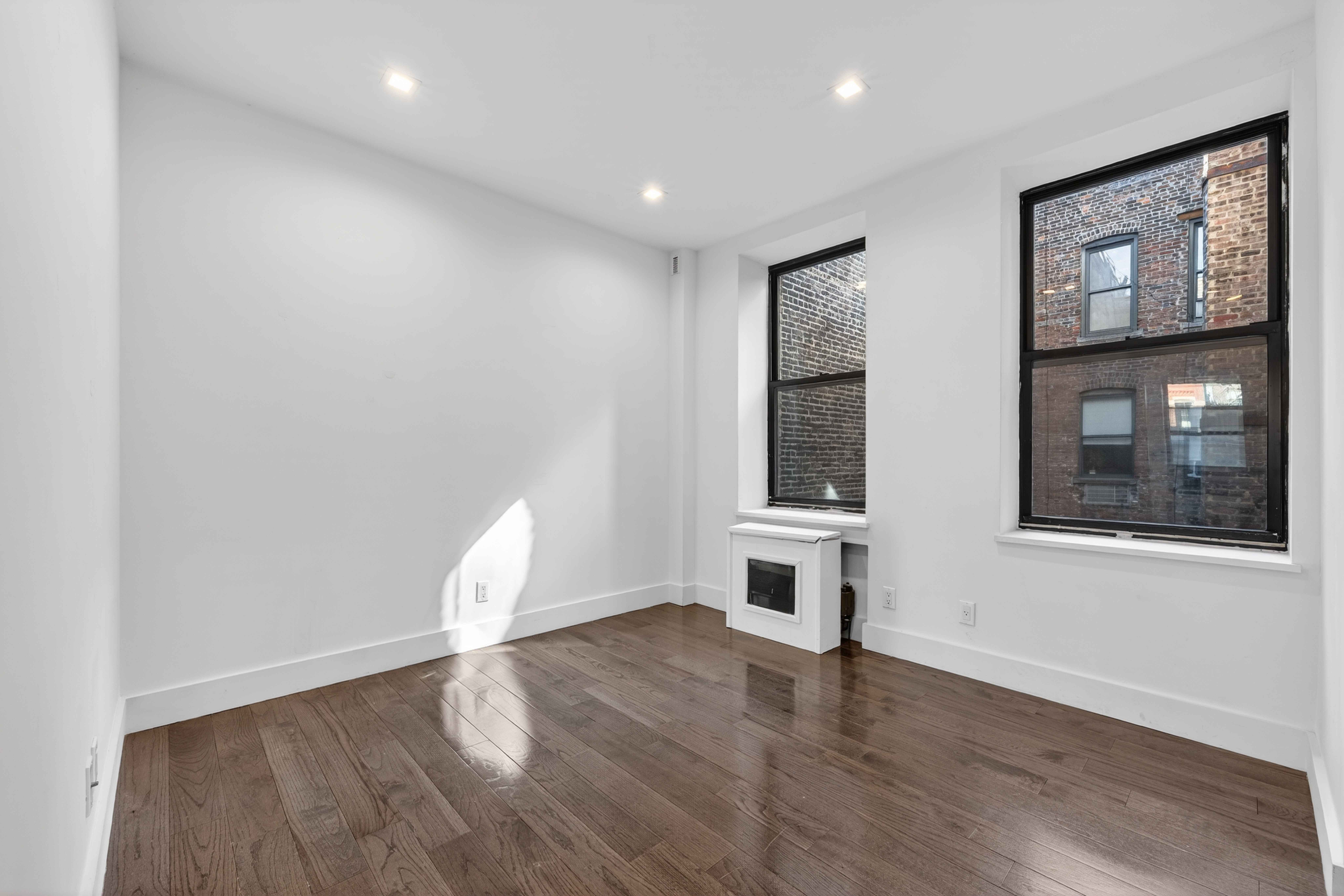 152 Thompson Street, Unit 4A Manhattan, NY 10012 - Photo 2 of 13